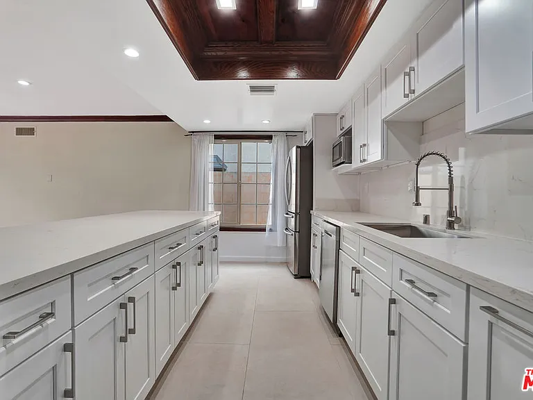 5155 Densmore Ave — Photo 33