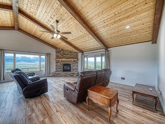 5th image of 1610 Timber Ridge Rd