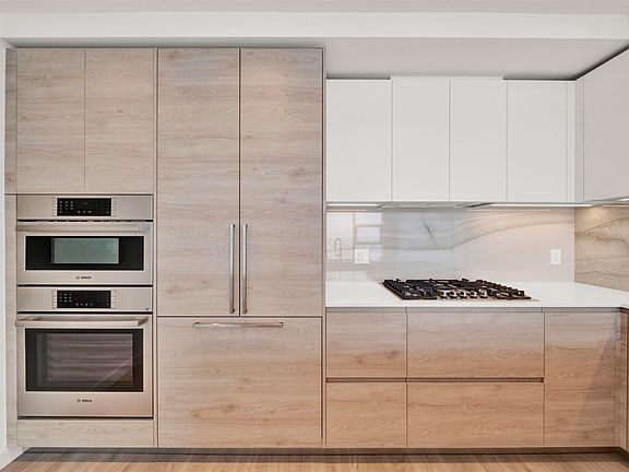 2nd image of 680 Quayside Dr #5004