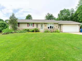 209 Washington St, Hatley, WI 54440