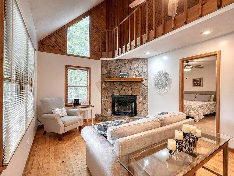 3739 Pat Colwell Rd — Photo 2