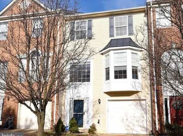 8202 Humphrey Ln, Manassas, VA 20109