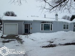 711 1st St NE, Belmond, IA 50421