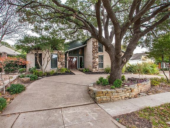 2nd image of 1231 Whispering Oaks Ln