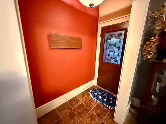 4th image of 709 12th St