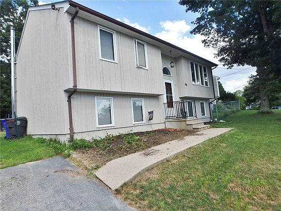 4th image of 66 Crestwood Dr