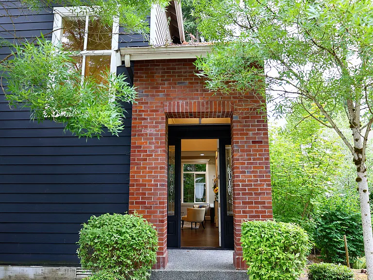 Main entrance to the main unit