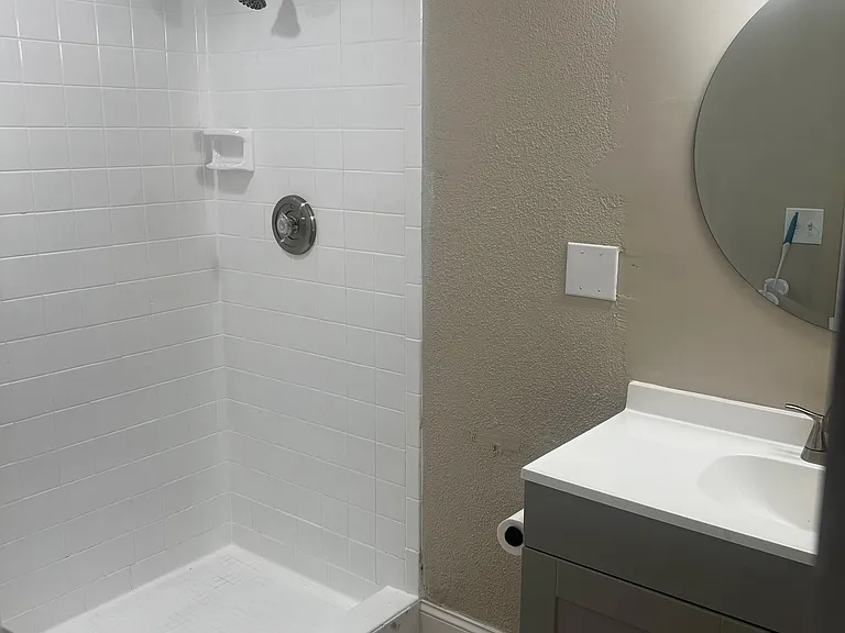 Truman Dr — Photo 3