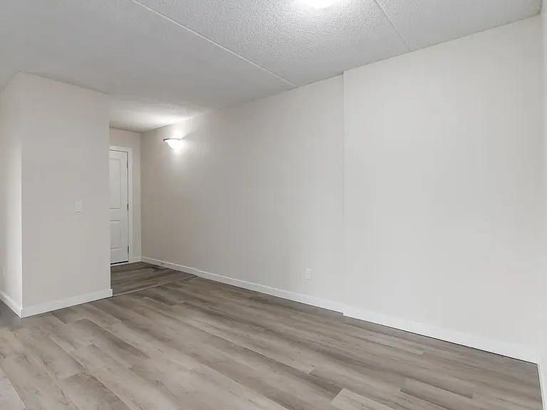 739 Bracewood Dr SW — Photo 87
