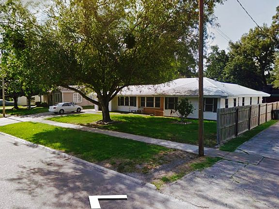 4th image of 1825 10th St