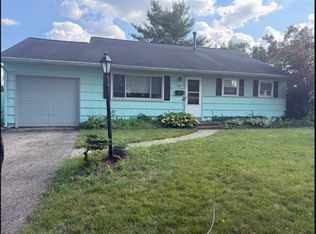 733 Stinchcomb Dr, Columbus, OH 43202