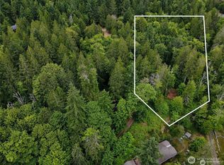 101 N Arnolds Way, Hoodsport, WA 98548