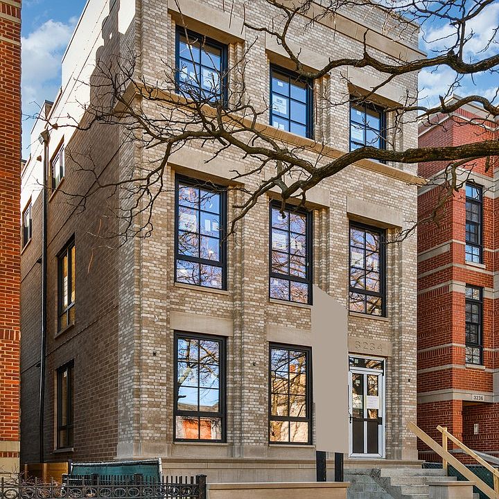 1st image of 3234 N Kenmore Ave #1