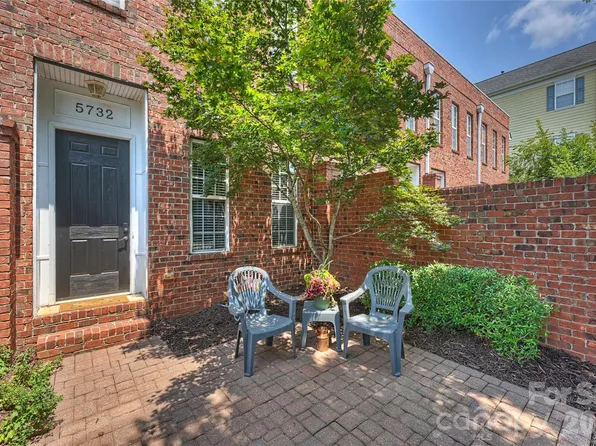 5732 Village Dr NW, Concord, NC 28027