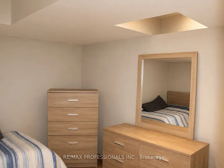 67 Whistler Ct #BASEMENT — Photo 8