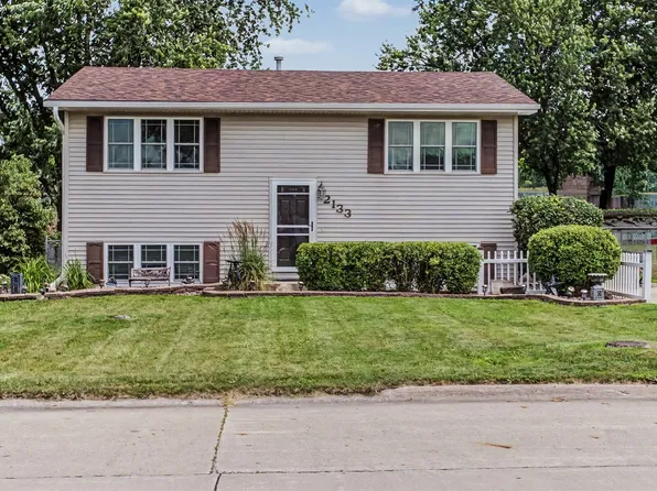 2133 10th St, Nevada, IA 50201