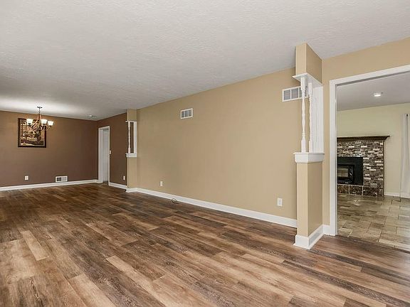 5th image of 319 SE Ridgeview Dr