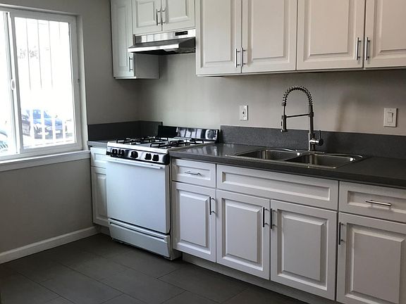5th image of 8116 Stanford Ave