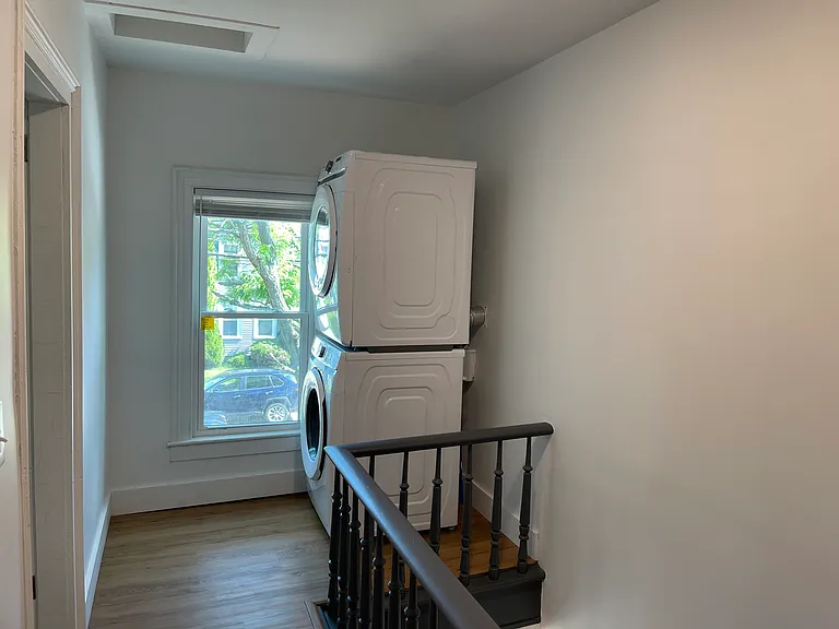 11 Seminary Ave — Photo 12