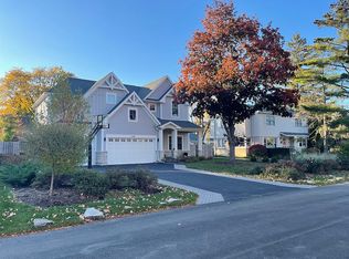 1948 Butternut Ln, Northbrook, IL 60062