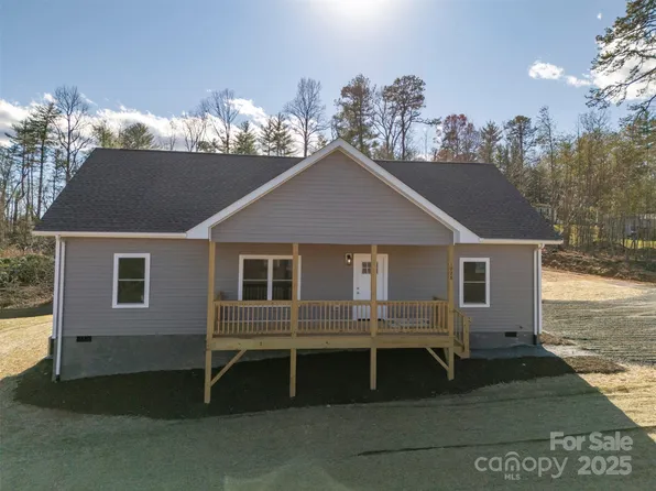 23 Vernon Ln, Hendersonville, NC 28792
