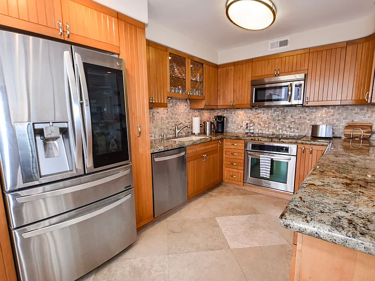 1810 Avenida Del Mundo #1607 — Photo 4