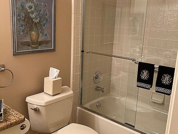 5th image of 37749 Avon Ln