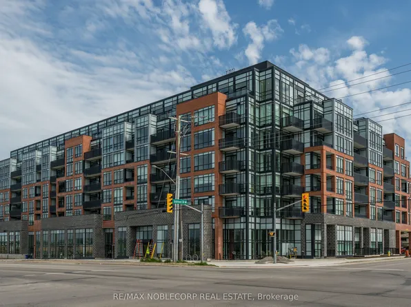 681 Yonge St, Barrie, ON