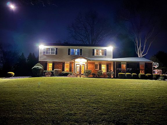 2nd image of 38 Fir Dr