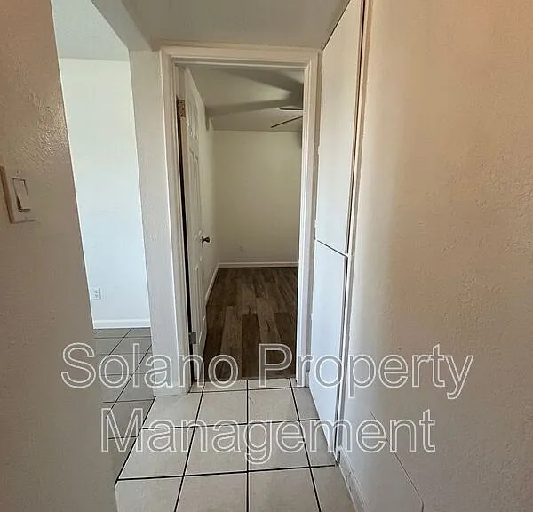 108 Grant Ave #1 — Photo 2