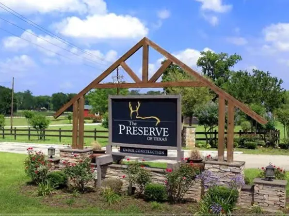 315 Center Dr, Cleveland, TX 77327