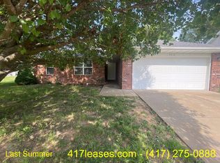 3318 S Valley View Dr, Springfield, MO 65807