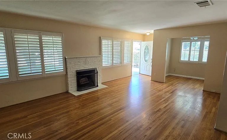 3550 Washington St — Photo 5