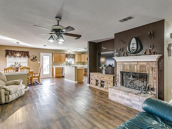 3rd image of 336 Meador Ln
