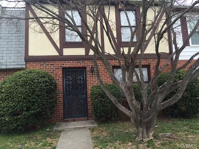 1st image of 218 Knightsmanor Ct
