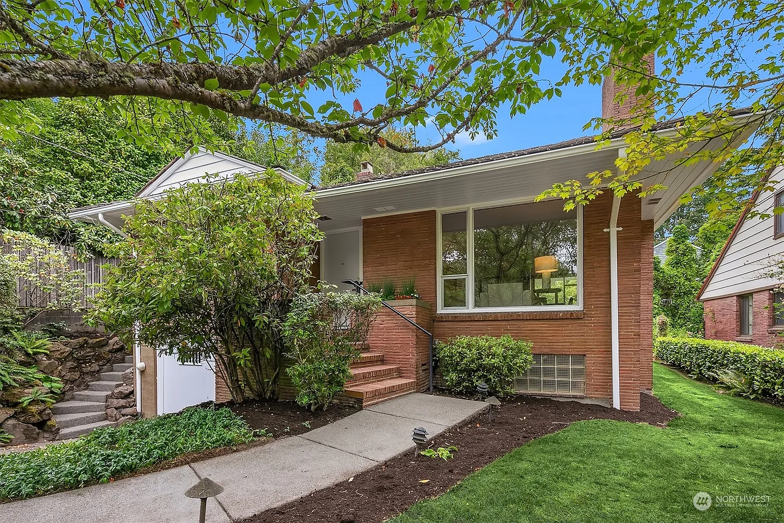 3712 NE 43rd Street photo 1