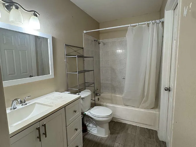 5012 Downing St #10 — Photo 16
