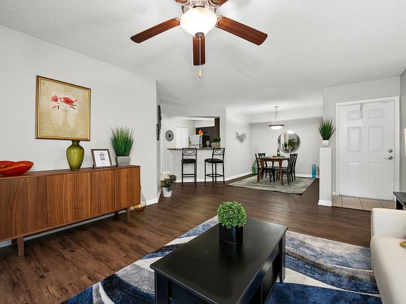3rd image of 10101 SW 14th St #9-212