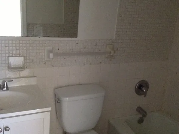 709 Sw 15 Ave - Comm 8, 709 SW 15th Ave APT 1, Fort Lauderdale, FL 33312