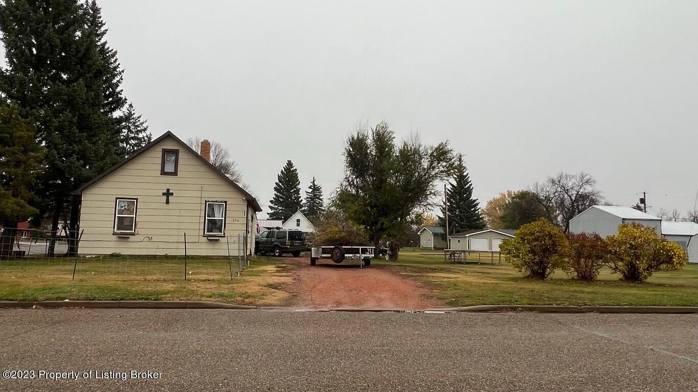 314 3rd St NW, Belfield, ND 58622 MLS 231129 Zillow