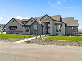 11812 Tschirky Ct, Pasco, WA 99301