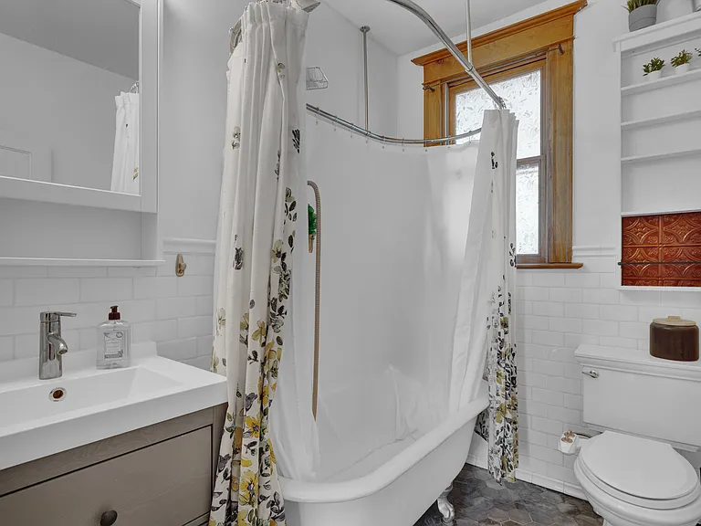 1245 N Emerson St — Photo 24