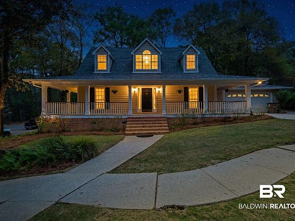 3rd image of 4404 Monarch Dr N