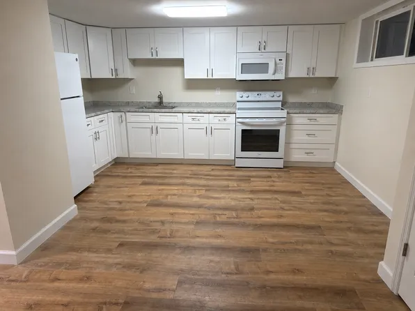 282 Ballston Ave APT 9, Saratoga Springs, NY 12866