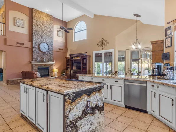 11316 E ROSELLE Circle, Mesa, AZ 85212