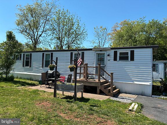 2nd image of 700 Salem Rd Trailer 65
