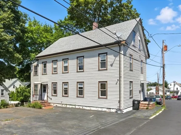 28 Bow St, Salem, MA 01970