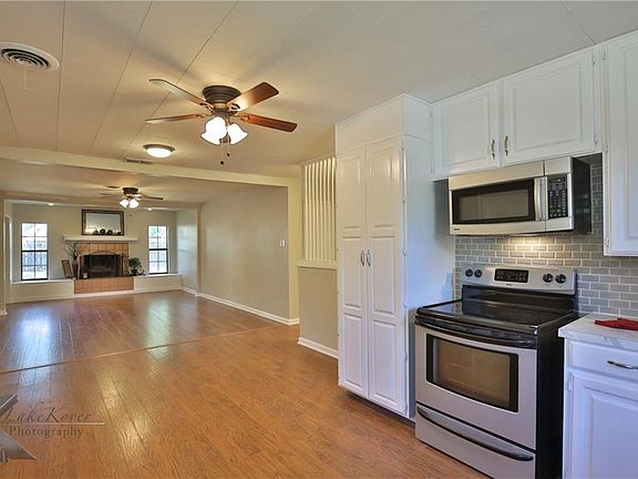 5th image of 1409 Yorktown Dr