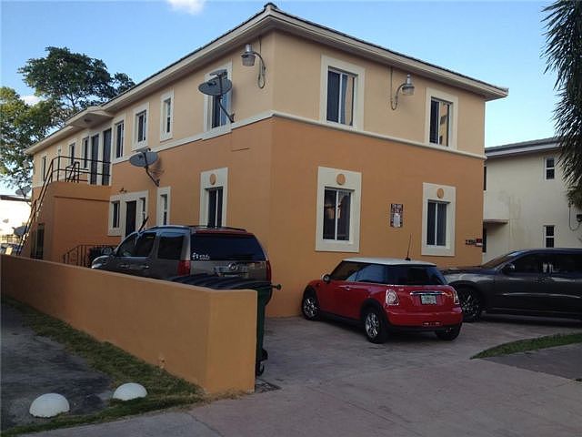 1st image of 2-115 Antiquera Ave #2