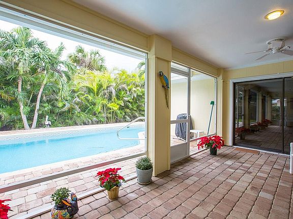 3rd image of 955 Tobago Ter